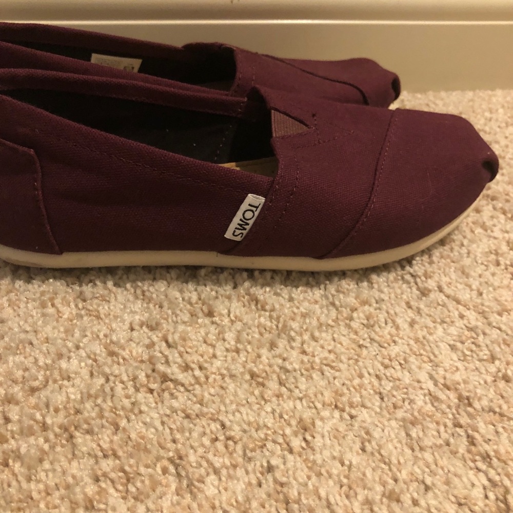 Toms